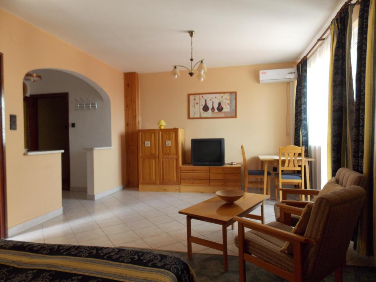 Heviz Therme Apartmenthaus Buitenkant foto